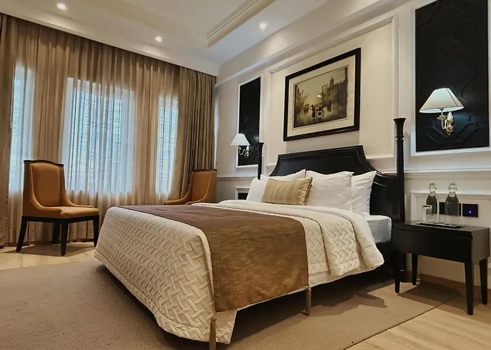 Peerless Hotel Kolkata
