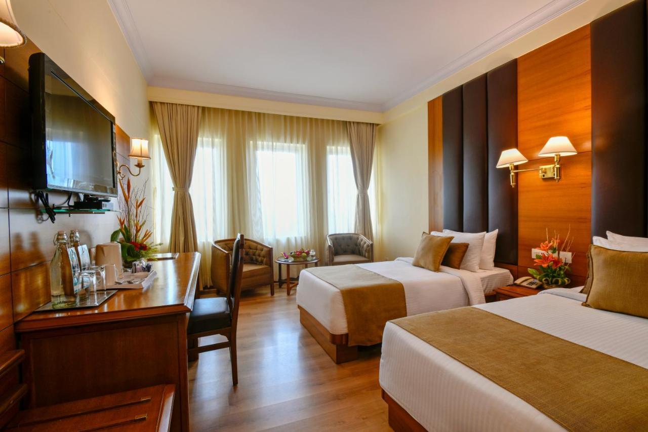Peerless Hotel 4*