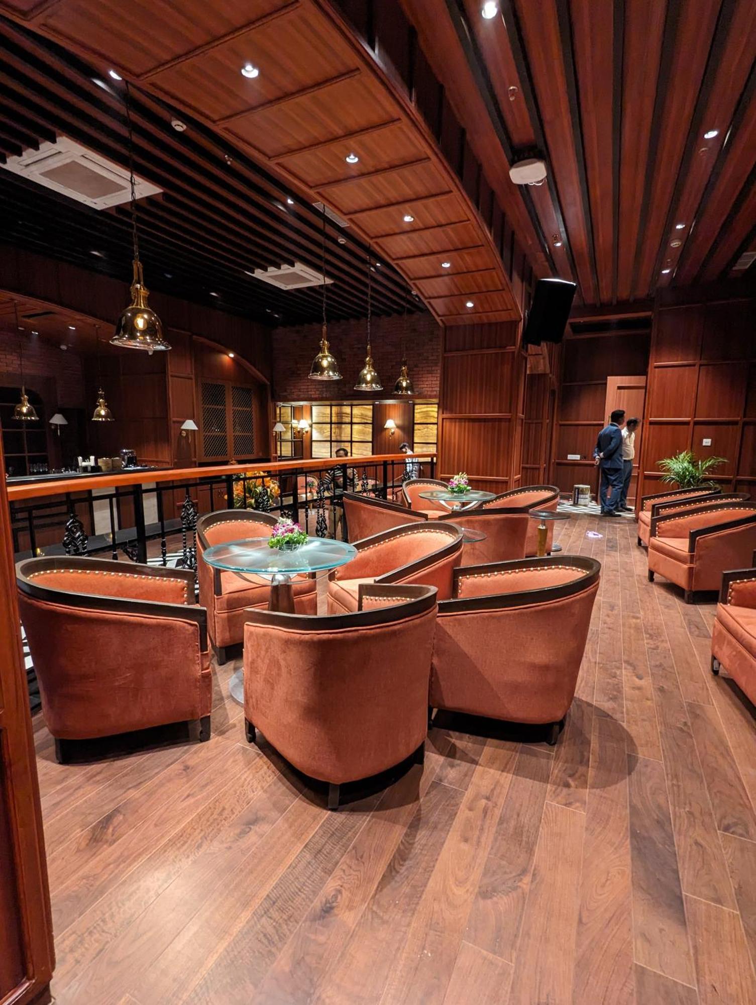Peerless Hotel 4*