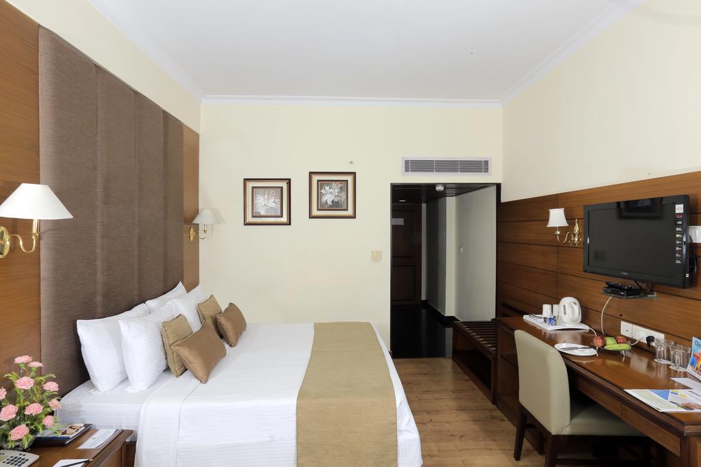 Peerless 4* Kolkata